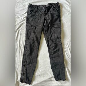 woman’s  Black Cargo Pants